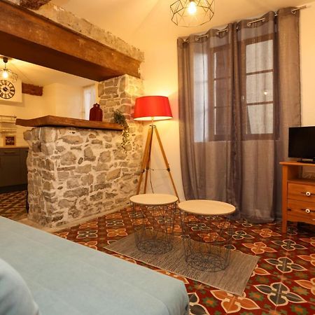 Studio Du Charme Medieval Conciergeriedamecarcas Carcassonne Bagian luar foto